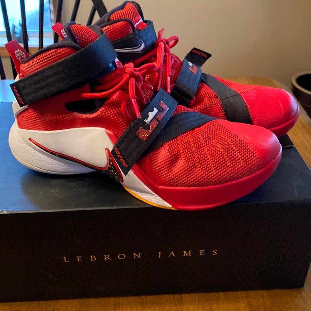 EUC Lebrun James sneakers. With the box!